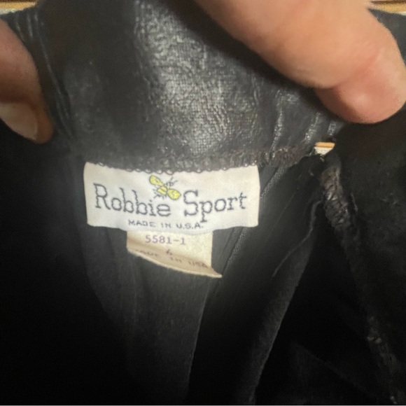 Vintage Robbie Sport Faux Leather Mid Length Pencil Skirt Measures 27x33 Slit - Picture 6 of 7